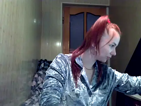 Kisa26311 online show from 10-30-25, 09:22