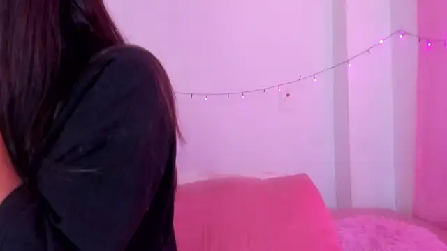 Abby roussee online show from 11-18-25, 01:04