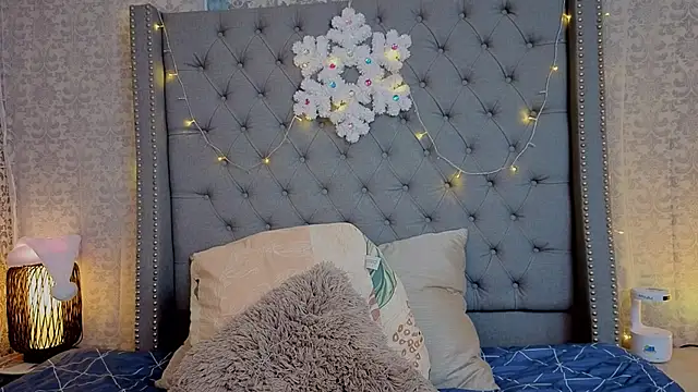 Abby roussee online show from 12-17-25, 08:26