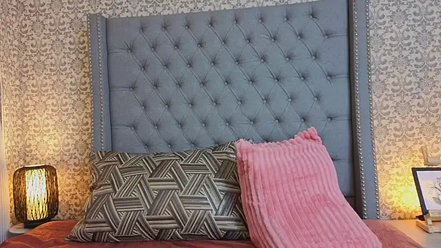 Abby roussee online show from 02-07-26, 10:02