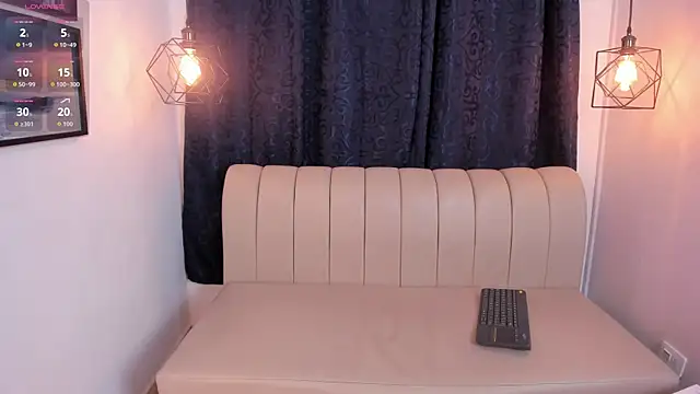 natasha moreno online show from 04-17-26, 12:19