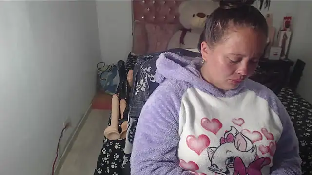 patty squirt  online show from 11-15-25, 03:04