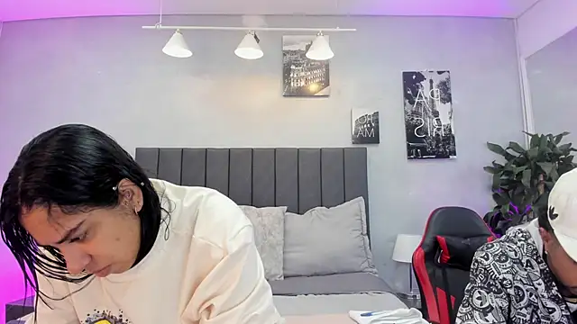 violet and myers online show from 11-11-25, 11:32