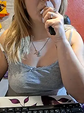 qSensi online show from 12-02-25, 02:39