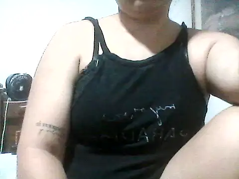 Snapshot of Samantha_Sex22 chatting on 06-10-26, 09:03 Samantha Sex22 online show from 06-10-26, 09:03