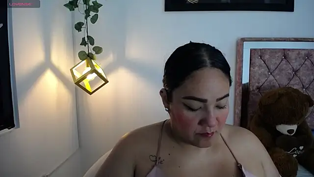 Snapshot of amaranta_rouse chatting on 09-16-25, 11:44 amaranta rouse online show from 09-16-25, 11:44
