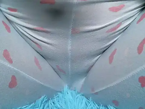 Snapshot of Darkplay_extreme chatting on 10-31-25, 12:33 Darkplay extreme online show from 10-31-25, 12:33