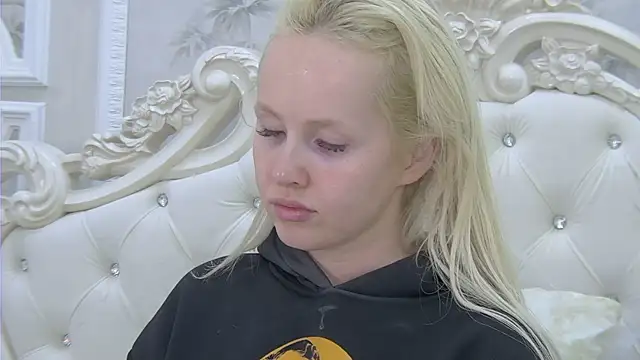 Snapshot of EllieFrosty_ chatting on 11-13-25, 03:55 EllieFrosty online show from 11-13-25, 03:55