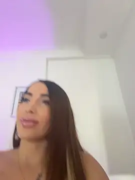 Snapshot of jessy_rios chatting on 05-27-26, 04:37 jessy rios online show from 05-27-26, 04:37
