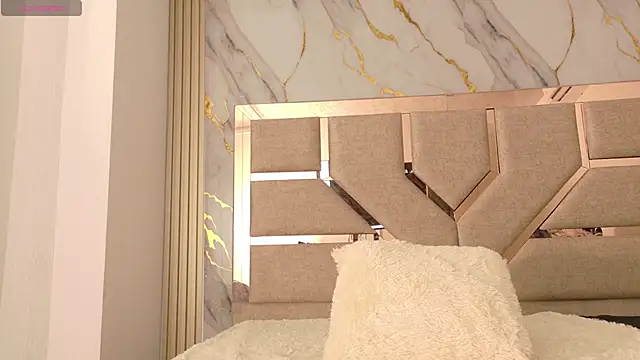 Snapshot of DakotaTylerr chatting on 10-14-25, 11:11 DakotaTylerr online show from 10-14-25, 11:11