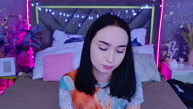 MonikaCarter online show from 10-16-25, 11:22