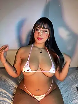 Linda Saenz  online show from 06-16-26, 06:49