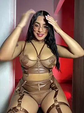 Linda Saenz  online show from 06-17-26, 05:54