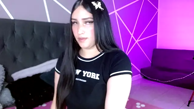 Snapshot of Chloe1126_ chatting on 09-10-25, 02:06 Chloe1126  online show from 09-10-25, 02:06