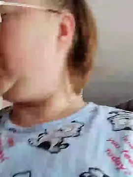 Snapshot of Kiss_Eva chatting on 01-12-25, 08:25 Kiss Eva online show from 01-12-25, 08:25