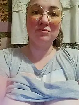 Snapshot of Kiss_Eva chatting on 02-12-25, 05:16 Kiss Eva online show from 02-12-25, 05:16