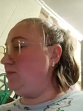 Snapshot of Kiss_Eva chatting on 03-10-25, 08:56 Kiss Eva online show from 03-10-25, 08:56