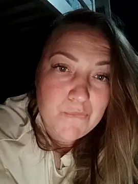 Snapshot of Kiss_Eva chatting on 10-08-25, 09:01 Kiss Eva online show from 10-08-25, 09:01