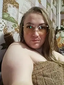 Kiss Eva online show from 11-25-25, 09:04