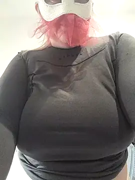 Snapshot of Trivia_magic chatting on 02-26-26, 11:53 Trivia magic online show from 02-26-26, 11:53