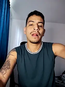 Snapshot of Juann-cock chatting on 11-26-25, 02:18 Juann-cock online show from 11-26-25, 02:18