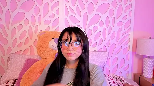 VioletxBloom online show from 02-23-26, 07:55