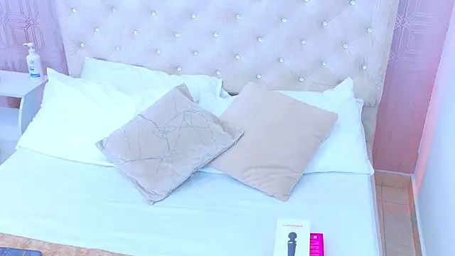 Samanta Isel online show from 02-25-26, 03:05