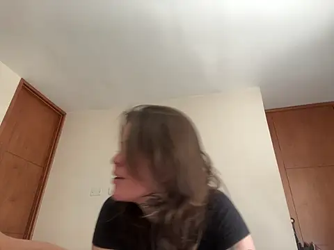 Kaliykatie online show from 12-16-25, 04:34