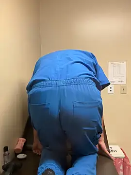 Snapshot of beenastyy chatting on 10-02-25, 05:25 beenastyy online show from 10-02-25, 05:25