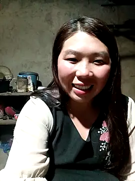 quynhkoolbae online show from 11-25-25, 12:49