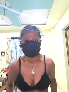 Snapshot of mounika26 chatting on 10-21-25, 08:37 mounika26 online show from 10-21-25, 08:37