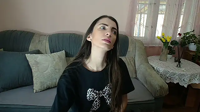 Snapshot of Ella_Myst chatting on 10-27-25, 10:41 Ella Myst online show from 10-27-25, 10:41