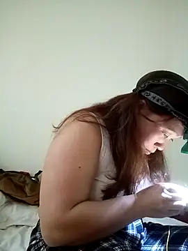 miumiu 00 online show from 12-22-25, 12:24