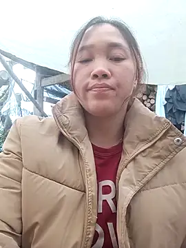 miumiu 00 online show from 02-23-26, 07:50