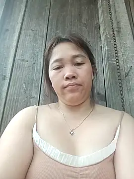 miumiu 00 online show from 04-17-26, 11:19