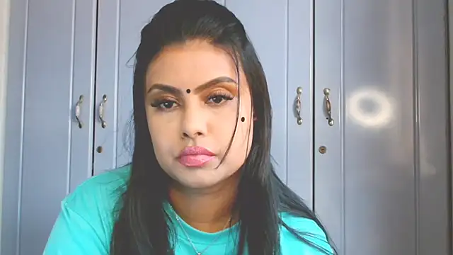 Indian GlowingMiax online show from 10-14-25, 12:06