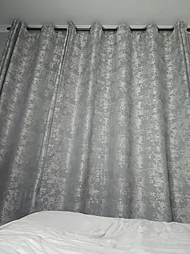 Snapshot of Indian_GlowingMiax chatting on 05-05-26, 02:25 Indian GlowingMiax online show from 05-05-26, 02:25