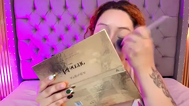 Suxan White  online show from 03-19-26, 01:15