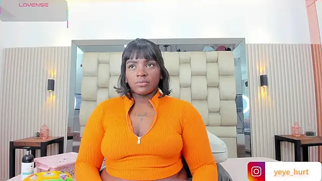 nahomye teylor online show from 09-27-25, 03:22