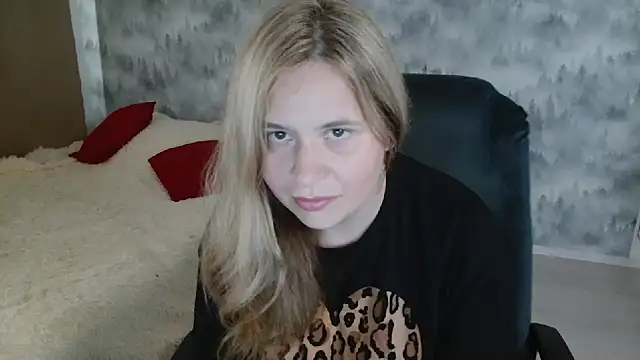 AdelinaLawson online show from 08-03-26, 02:22