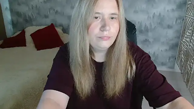 AdelinaLawson online show from 08-04-26, 06:16