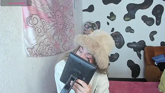 brihanna cooper online show from 11-06-25, 01:34