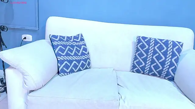 Daiisy kiss online show from 10-28-25, 01:09