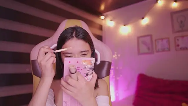 Lana Dreams  online show from 11-28-25, 01:30