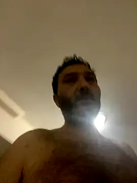 Snapshot of abs1088 chatting on 10-19-25, 11:27 abs1088 online show from 10-19-25, 11:27