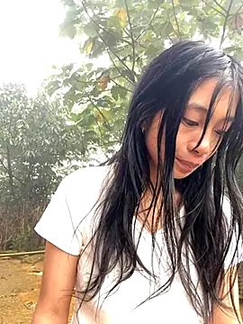 EmLy02 online show from 10-16-25, 12:22