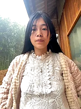 EmLy02 online show from 11-02-25, 01:08