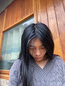 EmLy02 online show from 11-03-25, 12:02