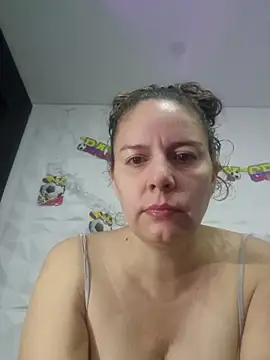 Nina vallon online show from 07-22-26, 10:40