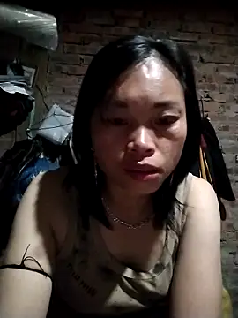   Ngoc20   online show from 12-17-25, 02:56